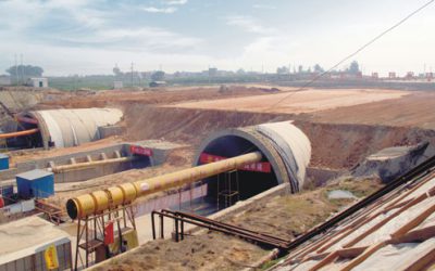 三一V8系车载泵、C9系混凝土泵车在厦门翔安隧道施工现场